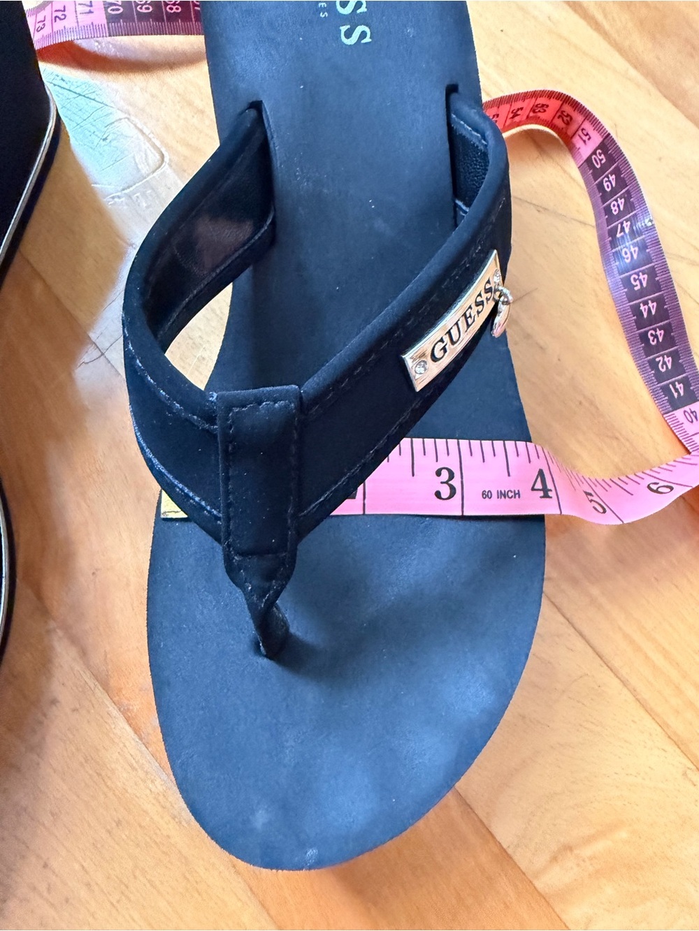 GUESS Black Wedge Platform Flip Flop Sandals Size 9 - Picture 9 of 16